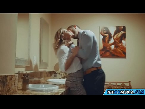 ❤️ Wenn eine vollbusige Blondine dich in einer öffentlichen Toilette verführt ️❌ Fuck video bei porn de.heatpumpcenter.top ❌️❤